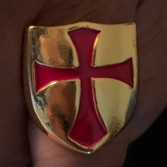 Ring - Picture 2 of 5